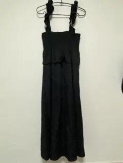 GU ロク コラボ スモッキングワンピース 黒　ロングフリル　Lサイズ
