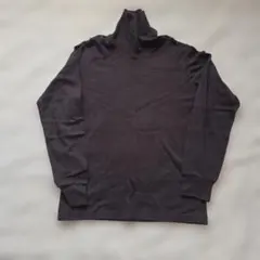 UNIQLO　タートルネック長袖カットソー