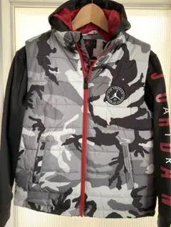 Item thumbnail for item e22a811a-0103-4fd1-98c9-9adc7b8b3a05