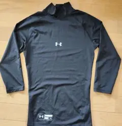 UNDER ARMOUR ブラック 七分袖SM