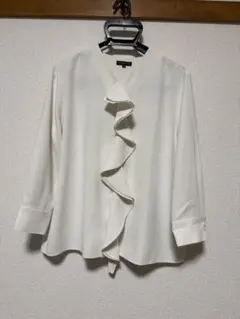 ホワイトフリルブラウス サイズ38