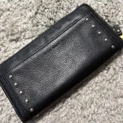 美品 COLE HAAN 長財布 ブラック スタッズのサムネイル