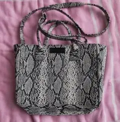 Item thumbnail for item dc2e5aa9-0008-4d74-a1c3-830ac5f7af65