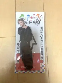 山田涼介　ビッグアクリルスタンド