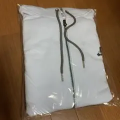 ［新品未開封品］ 白銀ノエル さん おそろいパーカー ホロライブ 限定品 新品未開封】白銀ノエル活動3周年記念 団長とおそろいパーカー