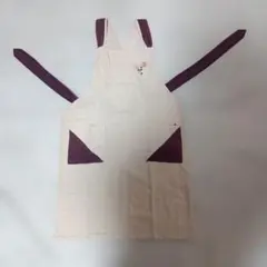 薄いベージュエプロン 胸元に刺繍 M-L