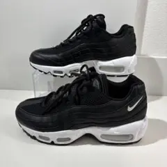 極美品✨ NIKE Air Max 95 黒 23cm スニーカー レディース