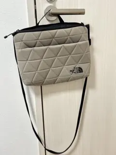 THE NORTH FACE ショルダーバッグ サコッシュ ジオフェイスポーチのサムネイル