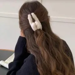 ❤️もこもこ❤️ヘアクリップ アクセサリー 小物 レディース おしゃれ 白