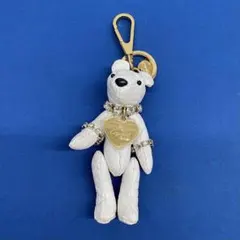 PRADA クマ型キーホルダー 花飾り付き - メルカリ
