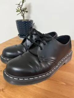 Dr. Martens ブラックローファー　（白ステッチ）