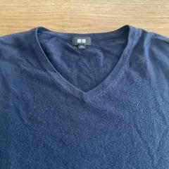 ユニクロ　ネイビー Vネック 長袖ニットセーター