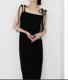 & her アンドハー バックオープンキャミワンピ ース ブラック - メルカリ