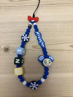 Casetify Murakami Phone Charm 青 ビーズストラップ - メルカリ