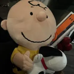 チャーリー・ブラウン ぬいぐるみ スヌーピー付き