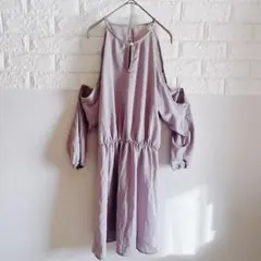 長袖ワンピース 【L 】オフショルダー (袖あり)ラベンダー　背中見せ