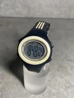 adidas ヴィンテージ　腕時計　Sprung ADM4001 　稼働品
