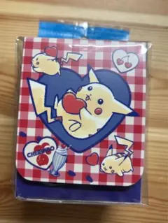 ◇新品未開封◇　デッキケース　ピカチュウとハート　1点