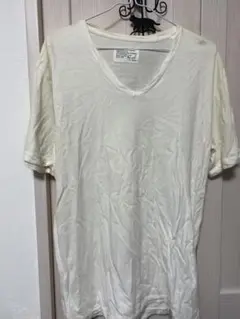 Azul Vネック Tシャツ クリーム色