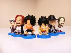 ワンピース ミニフィギュア（ルフィ/エース/シャンクス/ミホーク/ヒナ/マキノ）