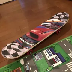 スポーツカー デザイン スケートボードのサムネイル