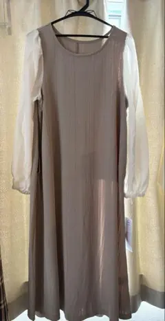 【新品、タグ付き】マタニティワンピース 授乳口付き M〜Lサイズのサムネイル