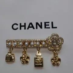 新品未使用 ノベルティ ブローチ　CHANELのサムネイル