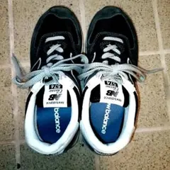 New Balance 574 Classic スニーカーのサムネイル