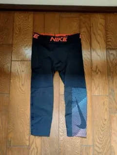 中古 NIKE ナイキ 7分丈 タイツ Sサイズ CT2926-010