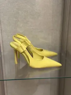 ZARA 蛍光イエロー ハイヒールパンプス