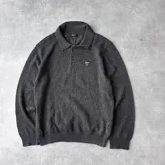 y*i様 19324 GUESS ワンポイント ロゴ ヘンリーネック セーターのサムネイル