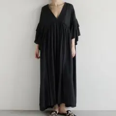 ear PAPILLONNER ノースリーブ 黒 ロングワンピース ドット柄 - メルカリ