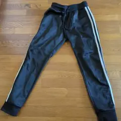 ブラックパンツ 140サイズ サイドストライプ