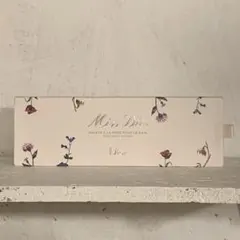 ❤️コロンと可愛いピンクマカロン❤️CD ミス ディオール ローズ バスボムのサムネイル