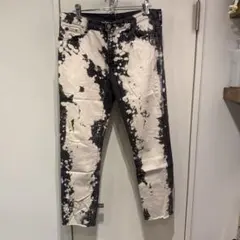 GUCCI グッチ　ブリーチ加工 スキニーデニムパンツ 花柄刺繍のサムネイル