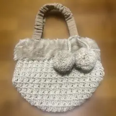 お値下げしました！ベージュポンポン付きトートバッグ