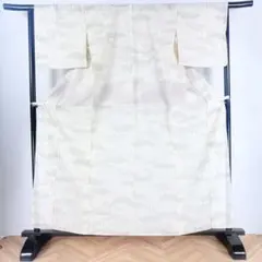 ☘️オークション☘️ 【白大島紬】○泥染○生糸○ - メルカリ