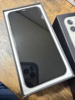 Apple iPhone 11 Pro 本体