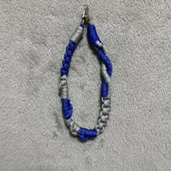 スマホストラップ　パラコード