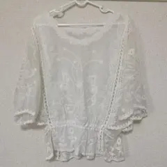刺繍入りホワイト五分袖チュニック