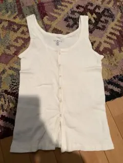 Brandy Melville ホワイトボタン付きタンクトップ