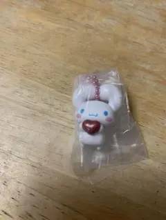 おみみでぶらりんマスコット　シナモロール みみハート