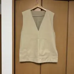 Vネックベスト　AMERICAN HOLIC