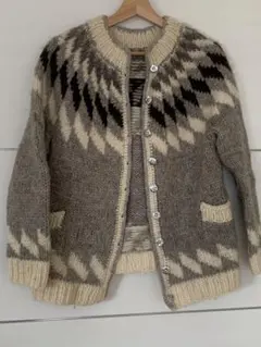 ヴィンテージ　ノルディック柄コンチョボタンカーディガン