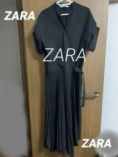 ZARAアシンメトリープリーツワンピースXS(日本サイズMの方でもOK)半袖