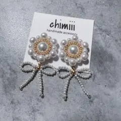 No.699 ハンドメイド　ビーズ刺繍　パールリボン　ピアス　イヤリング