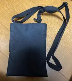 ブラックナイロンサコッシュ