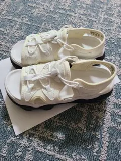 NIKE AIR MAX KOKO エアマックスココ バイカラーのサムネイル