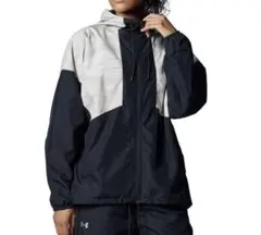 アンダーアーマー　ウィンドブレーカー　レディース