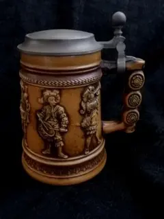 1960s ドイツ製 特大27cm ビアシュタイン 伝統レリーフ 蓋付マグ 1960s ドイツ製 特大27cm ビアシュタイン 伝統レリーフ 蓋付マグ